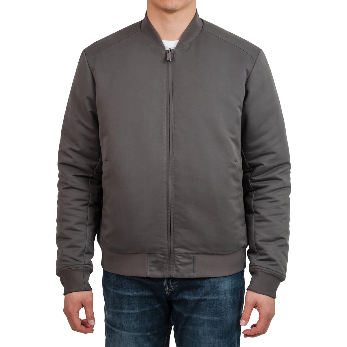 United Colors Of Benetton Chaqueta De Nylon Para Hombre – Con Capucha, Cremallera Y Puños Elásticos – Corte Nivelado – Logo Bordado – Ideal Para Días De Viento Y Lluvia Ligera