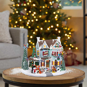 Animated Christmas house with Disney Lights and Music