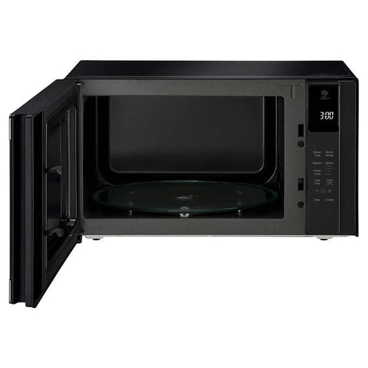 LG 1.5 cu. ft. Black Stainless NeoChef Countertop Microwave with Smart Inverter